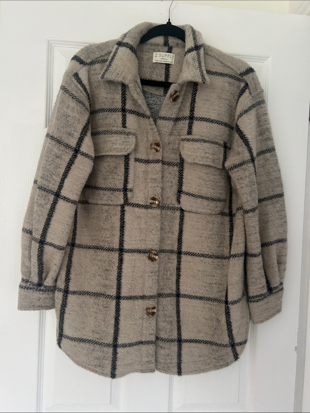 Z Supply Women’s Taupe Plaid Button-Up Shacket.